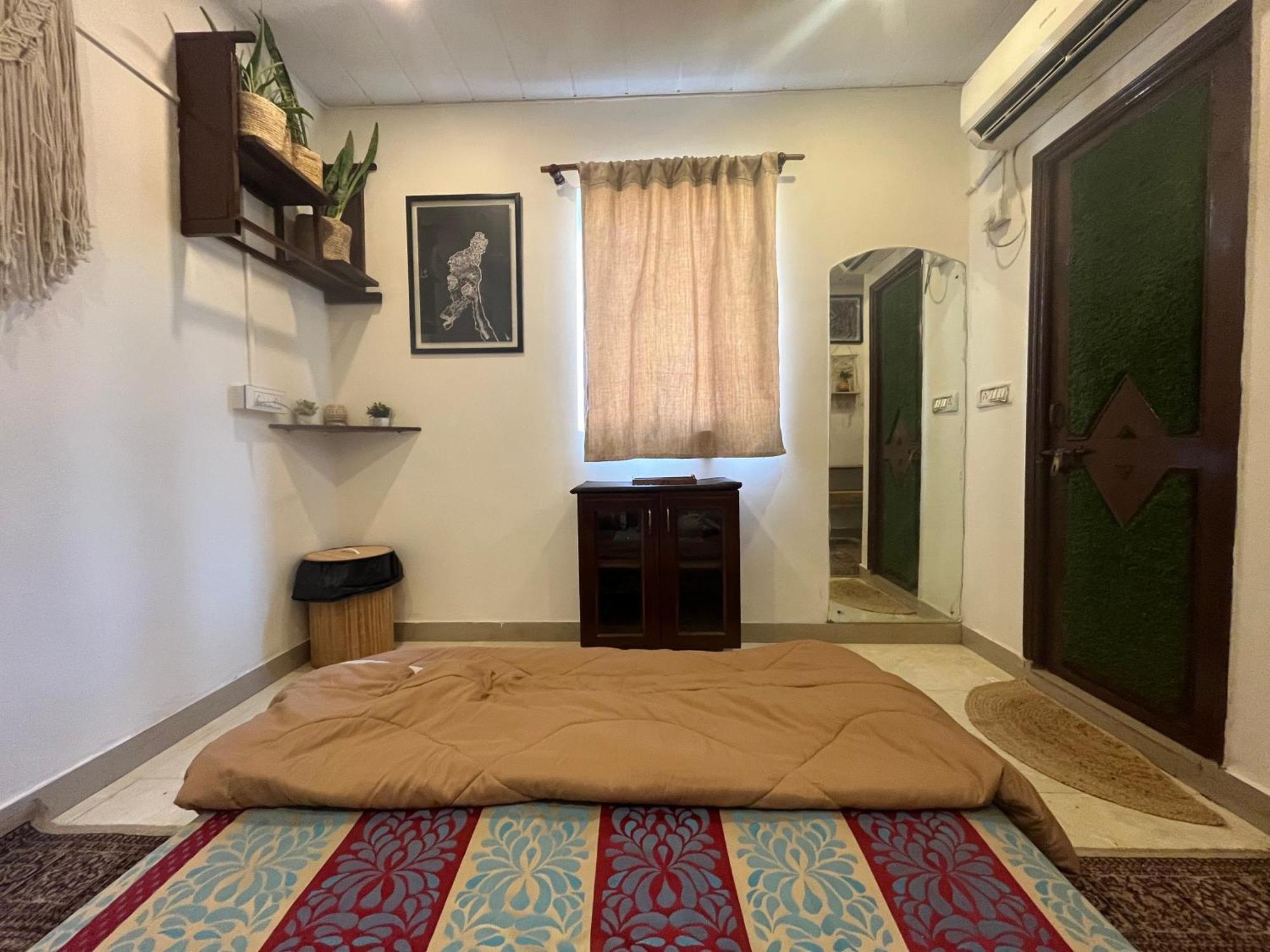 Anavrin Art House New Delhi